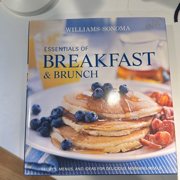 Williams Sonoma Essentials of Breakfast and Brunch book - Picture 1 of 9